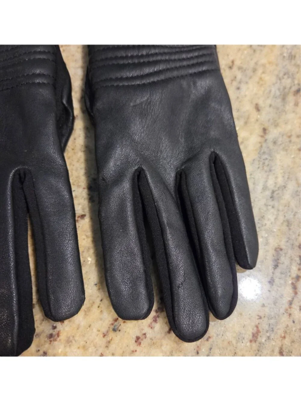 Aris Womens Size L/XL Faux Leather Stretch Gloves Style 515J1 Wave Stitching